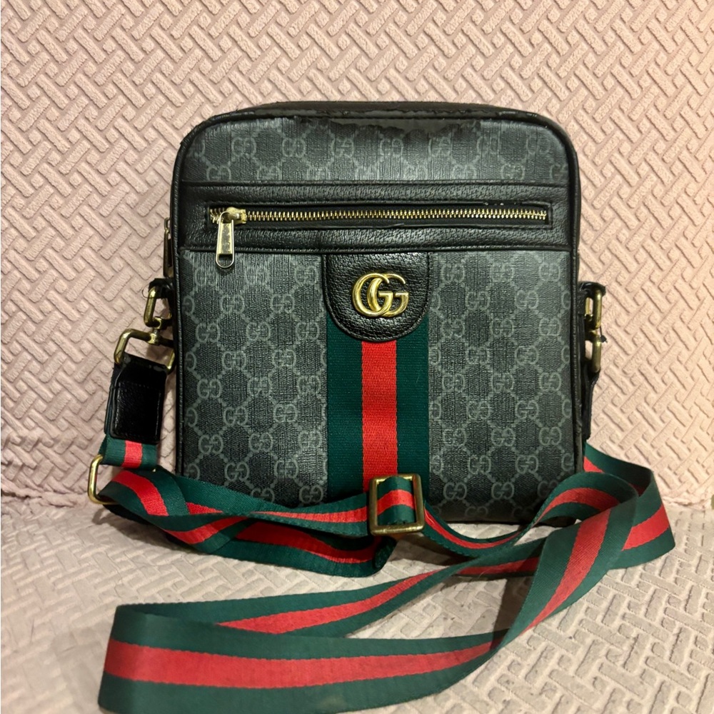 Gucci Black and Green GG Pattern Messenger Bag